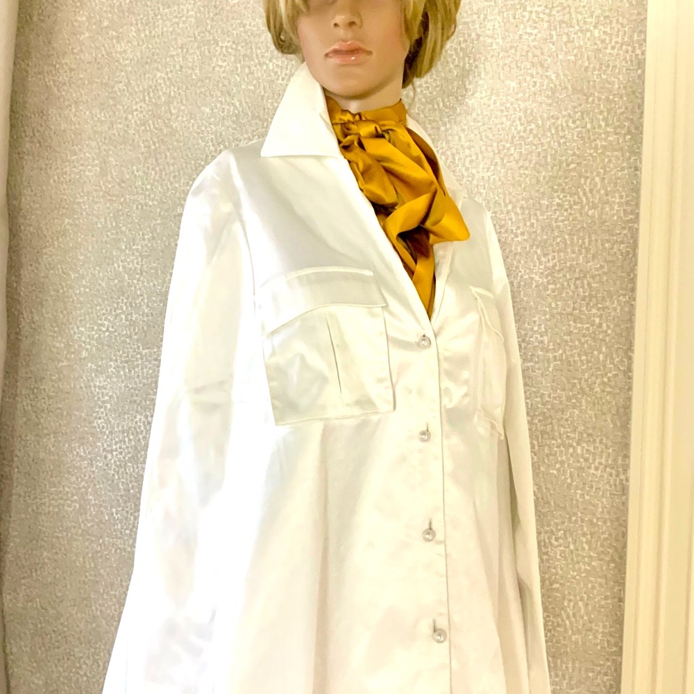 NWT Vivienne Hu white satin cape S